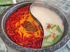牛油鸳鸯锅底-8号苑自助烤场(西单店)