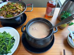 -莲餐厅·湖北菜·潜江小龙虾店(愚园路店)
