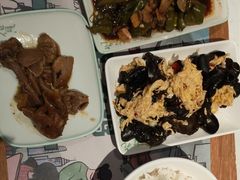 -老乡鸡(上海白玉兰广场店)
