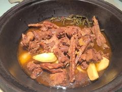 -鱼窝棚柴火铁锅炖(富山屯店)