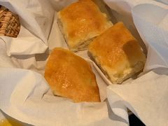 餐前面包-Efes Turkish & Mediterranean Cuisine 艾菲斯餐厅(陆家嘴店)