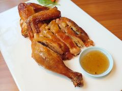土家吊烧鸡-莲餐厅·湖北菜·潜江小龙虾店(愚园路店)