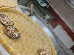 -窄巷口生烫牛肉米线(客村店)