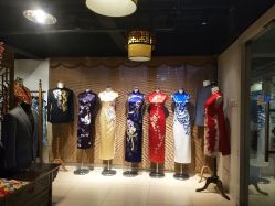 点击看大图 -老上海·石库门 旗袍·洋服工作室(淮海中路店)