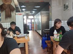 大堂-三番火辣串串香(总店)