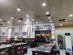 -牛一嘴·兰州牛肉面·大盘鸡(财富中心店)