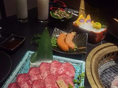 -山川小町·极番烧肉(新地假日广场店)