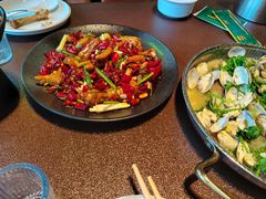 -曼听小寨海鲜烧烤·大连辣炒大王(盖州街店)