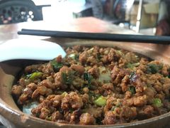 招牌鹅乸煲仔饭-阳江河堤老牌曾记美食