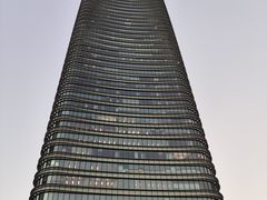 -白玉兰广场停车场