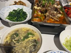-琥珀老六龙虾(四里河店)