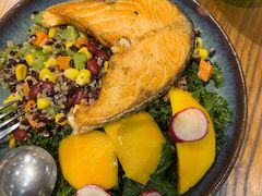 半山秋色三文鱼排沙拉-Dreamsalad梦想轻厨(健康轻食·减脂沙拉·意面·祖庙店)