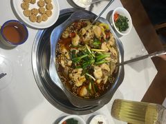 -乡土特色.冷锅鱼.牦牛肉汤锅