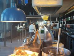 -唐拉雅秀酒店-西锦汇空中BBQ·思创餐厅