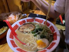 黑麻油豚骨拉面-老龙亭拉面店