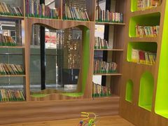 -饭米多蔻中英文绘本馆(苏州美罗店)