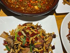 -小三峡食府(西五路店)