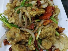 -虾弄弄海派小龙虾·牛羊蝎子火锅