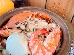 海鲜腊味煲仔饭-崖口煲仔饭