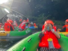 -雅鲁激流探险漂流