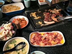 -金三顺韩式炭火烤肉店(中华路店)