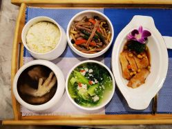 点击看大图 -安雅国际月子会所(拱北森宇富通店)
