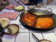 -巴卤社老火锅(财富店)