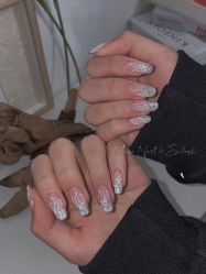 -Momo nail 日系美甲
