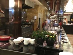 -圣丰索菲特·2 On 988 Café 自助餐厅