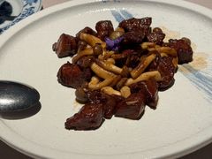 菌菇爆炒牛肉粒-漢舍中国菜馆(889广场店)