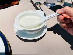 杏仁蛋白-荣轩(新荣记环球金融中心店)