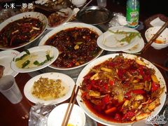 杯盘狼藉-隆氏兔头(七道堰店)