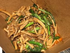 -刘胖子家常菜·蹄花焖藕(兴业店)