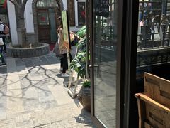 -沪上阿姨鲜果茶(世茂广场宽厚里店)
