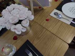 -Mark&Mars Restaurant