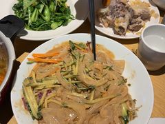 -关东小磨东北菜(上海长风大悦城店)