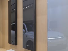 -理想汽车(世纪汇店)