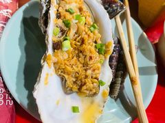 蒜蓉特大生蚝-柒柒海里·平价海鲜·蒸汽·家宴(金沙滩店)