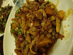 红烧肉炖黄金勾-95号酱骨·一块豆腐(展春园西路店)