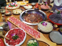 -城墙拐拐火锅(三峡广场黑金冠店)