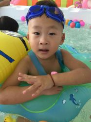 -爱玩爱游亲子成长中心(蔡山东路店)