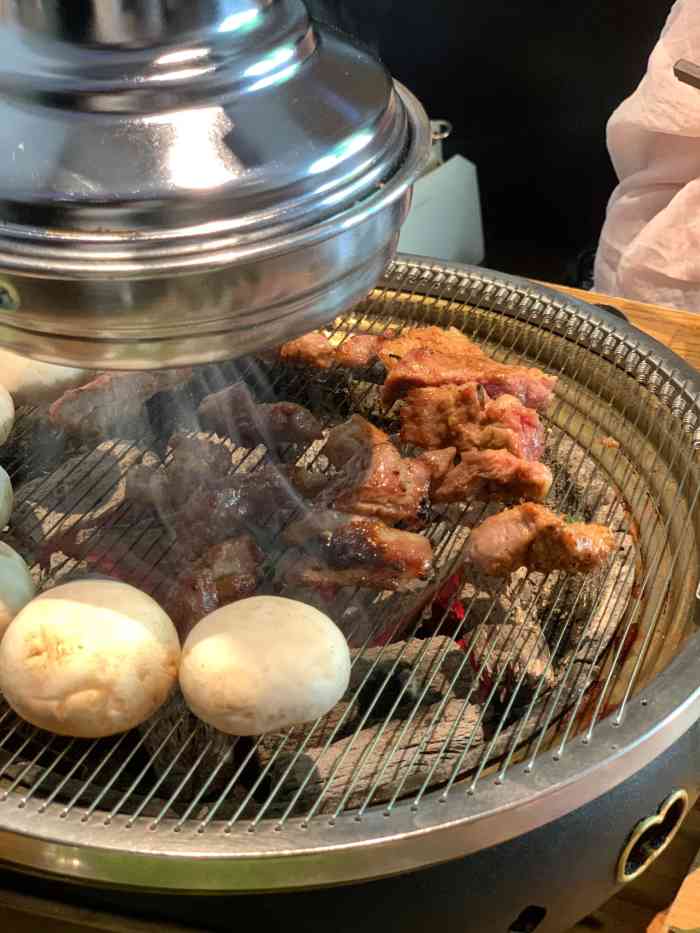 泥炉烧肉师(新街口金銮巷店)-"还不错,2年前来过,这次再来感觉服务差