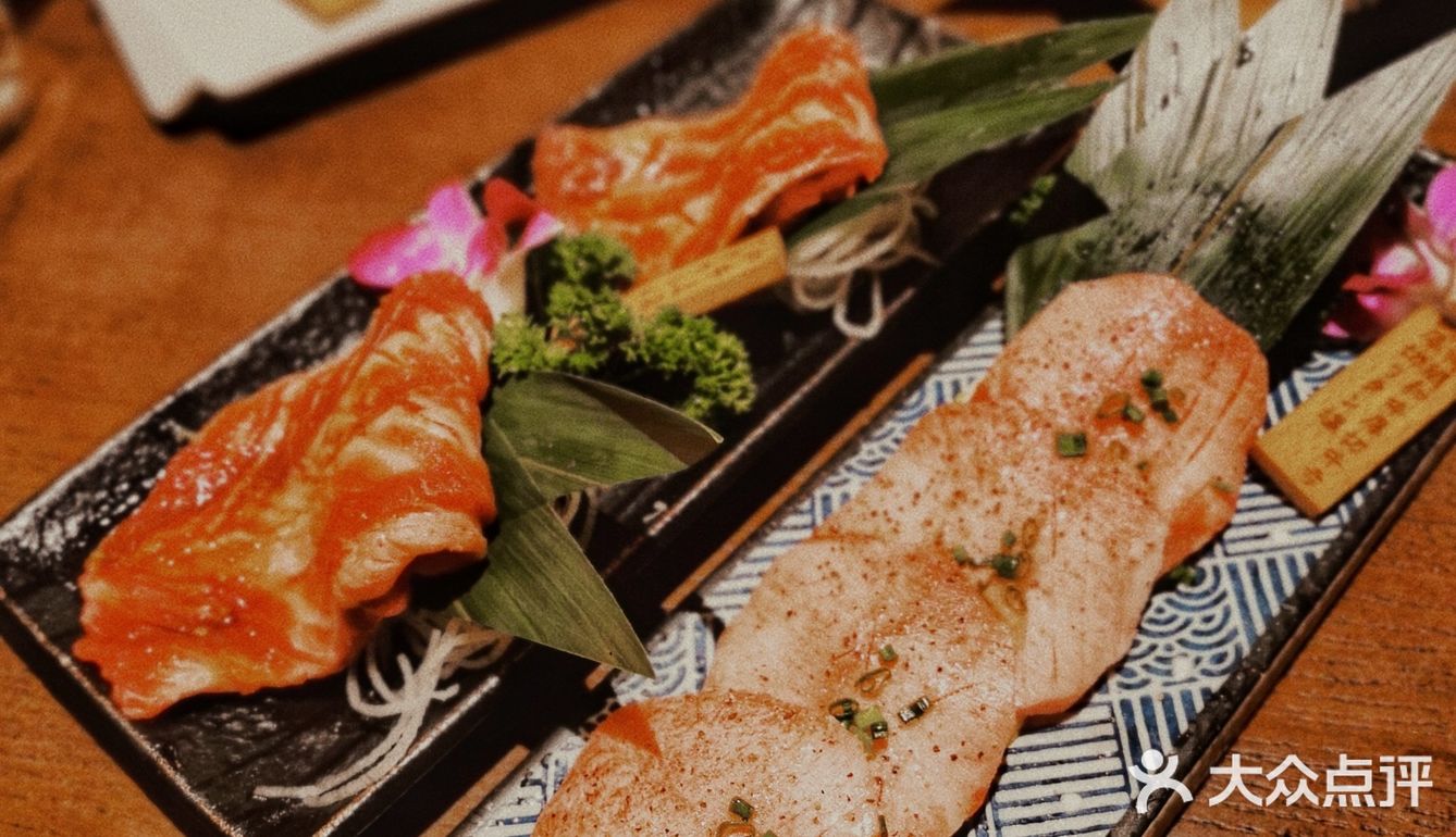 人均百元的日式烤肉工作日晚上居然还打折！赶紧get！