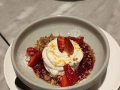 草莓脆粒慕斯-农畉LONFOOD(福田星河COCOPark店)