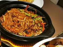 金针菇粉丝肥牛煲-有璟阁港式餐厅(国贸商城店)