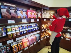 零售区-红宝石·鲜奶小方·海派西点房(联洋店)