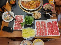 -沸炉重庆老火锅(军事博物馆店)