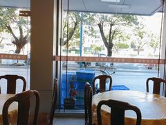 -官塘陈记鱼生·潮汕砂锅粥·牛肉火锅(潮枫路总店)