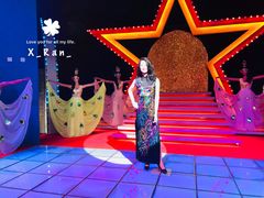 -金石蜡像馆