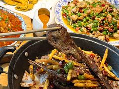 -小三峡食府(西五路店)
